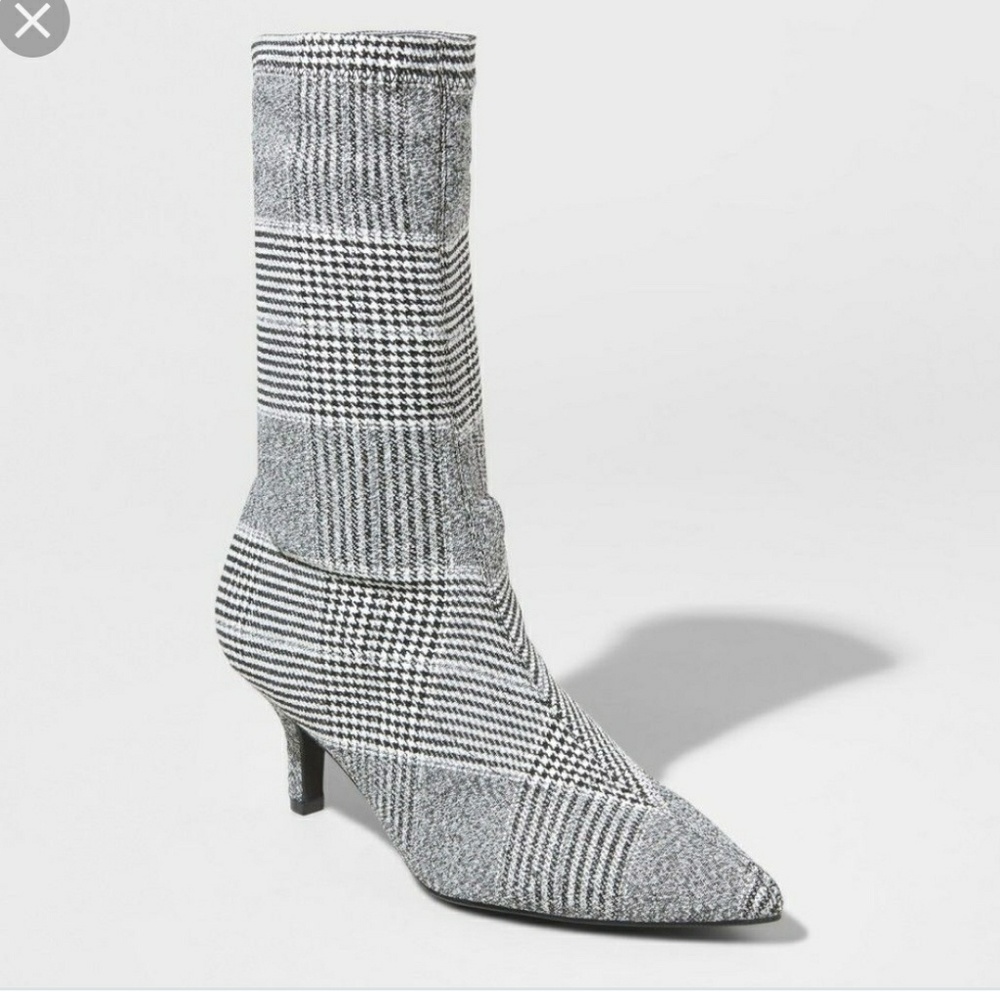 A new day grey heels